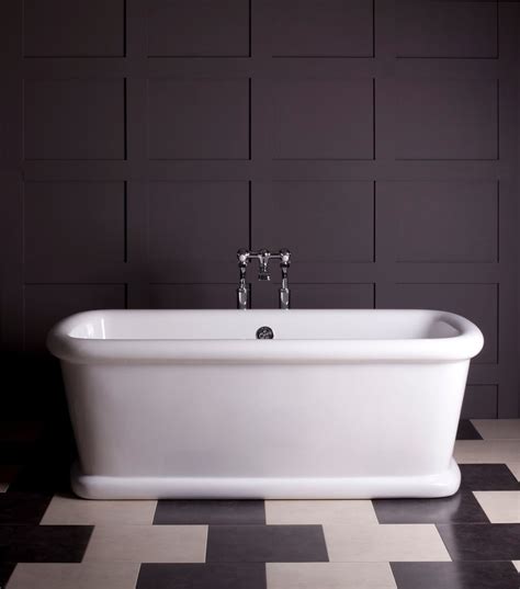 reference  small bathrooms  freestanding bathtubs