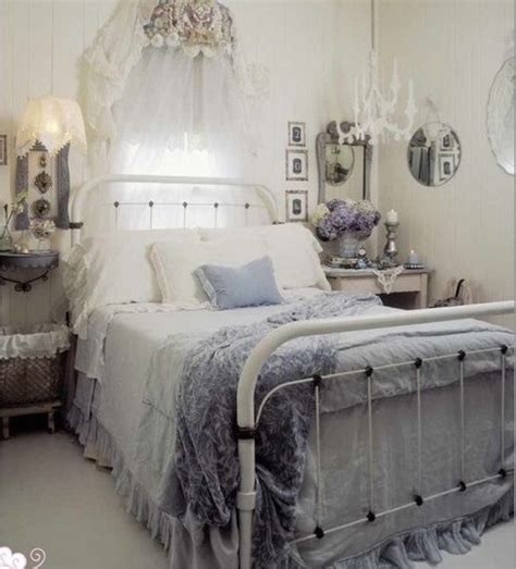 cute  simple shabby chic bedroom decorating ideas