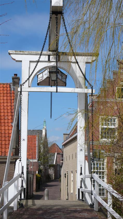 typical dutch bridge nederland reizen holland