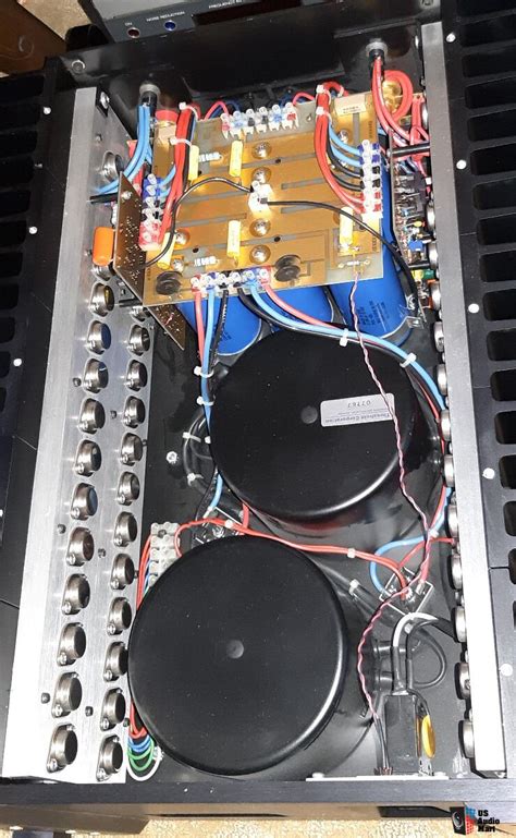 threshold se stasis amplifier wpc photo   audio mart