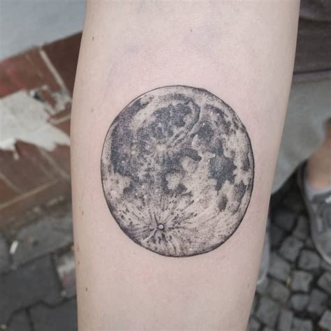 realistic full moon  jak tattoos tattoogridnet