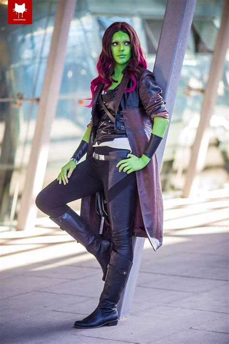 gamora from guardians of the galaxy vol 2 cosplay by sandfox cosplay