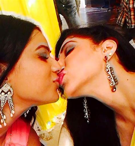 Nia Sharma Goes Bold And Kisses Coactress Reyhna Malhotra Sapna And