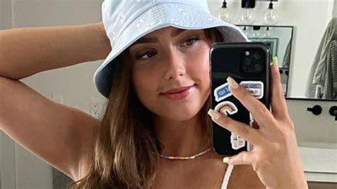 eminem s daughter hailie 25 sizzles in new bikini selfie photo