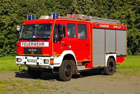 aktuelle fahrzeuge freiwillige feuerwehr koeln loeschgruppe flittard