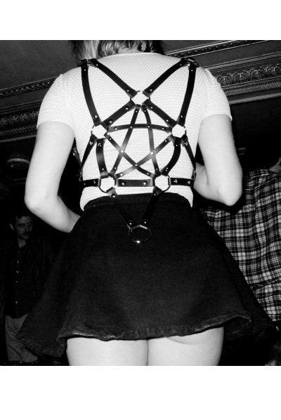 pentagram harness zana bayne