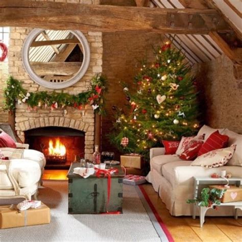 stunning ways  decorate  living room  christmas diy crafts