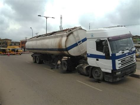 tragedy averted as tanker filled with diesel almost falls off in lagos photos yabaleftonline