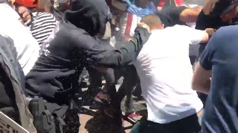 violent scenes  protesters clash  march  sharia  america  police  pepper