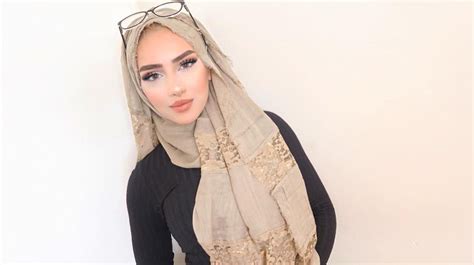 pin by asiah on beautiful hijab~shawl~scarf niqab~khimar hijab outfit niqab fashion hijabi girl