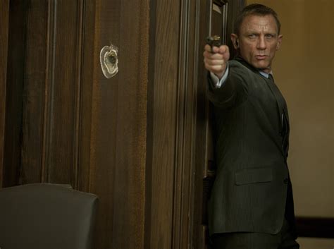 Never Mind Spectre James Bond Should Have Died Within 7 Minutes Of