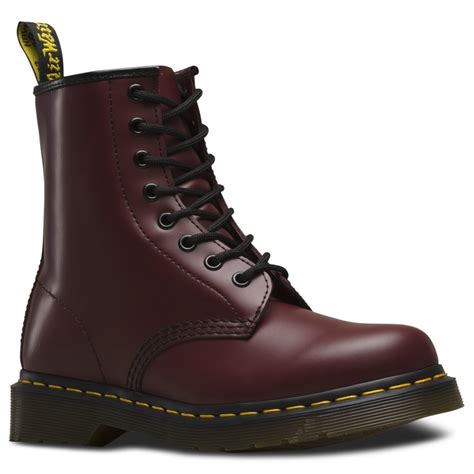 dr martens unisex classic  eyelet cherry boots