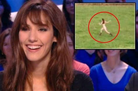 French Weathergirl Doria Strips Naked For Football Bet But