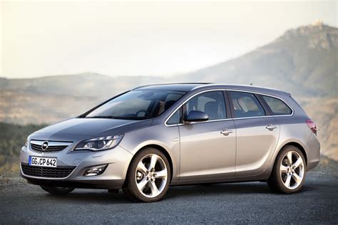 opel astra sports tourer technical details history    parts