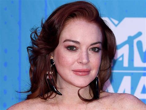 lindsay lohan posted a confident nude selfie for her 33rd