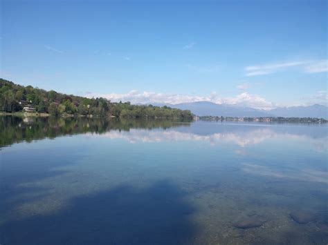 comabbio lago  monate