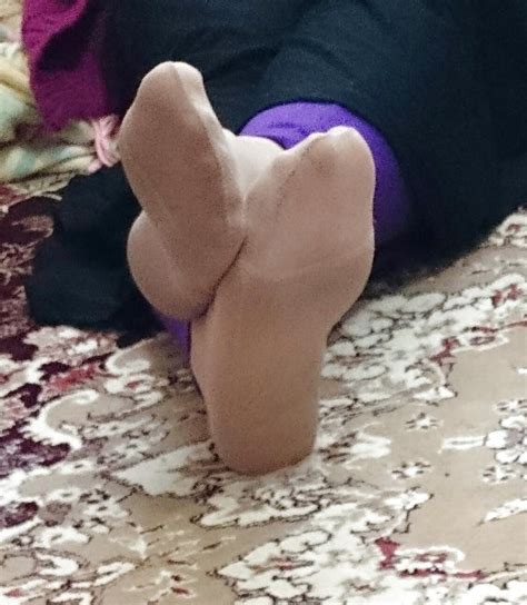 iran nylon socks feet turban hijab 43345 33 pics