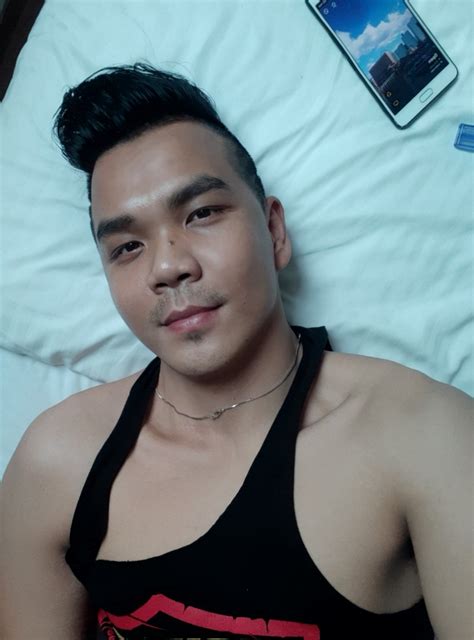 Nathan Indonesian Male Escort In Singapore