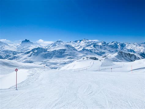 ski arlberg das groesste skigebiet  oesterreich home  travel