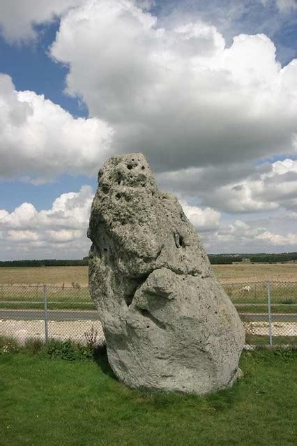 single stone photo picture image stonehenge neolithic uk