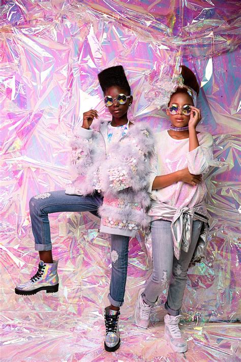 High Fashion Afro Art Shows Portraits Of Girls Rocking