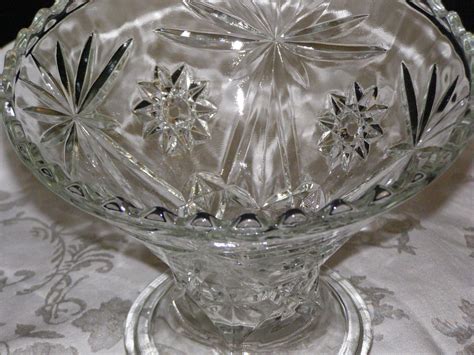 vintage pressed star fan pattern clear anchor hocking pressed glass