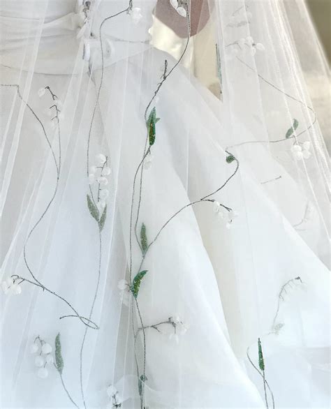 monique lhuillier lily   valley veil  wedding dress stillwhite