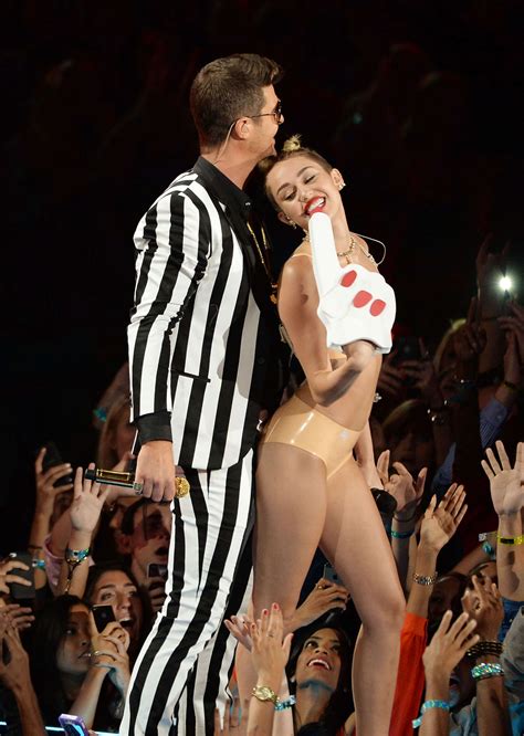 miley cyrus pictures hot vma 2013 mtv performance 18 gotceleb