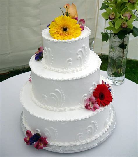 easy wedding cake decorating ideas wedding  bridal inspiration