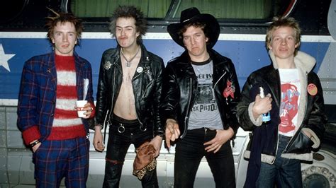 sex pistols limited series coming to fx based on steve jones memoir