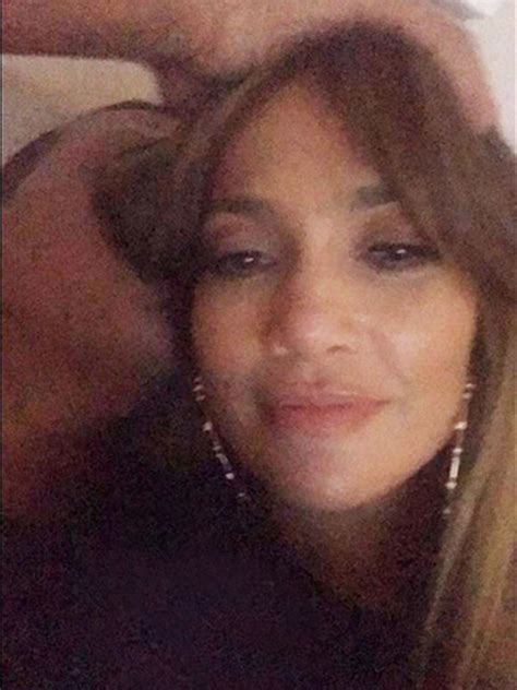 [pic] Jennifer Lopez And Alex Rodriguez Dating She Posts