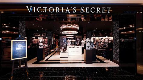 A Diminished Victoria S Secret Is Sold On Cheddar