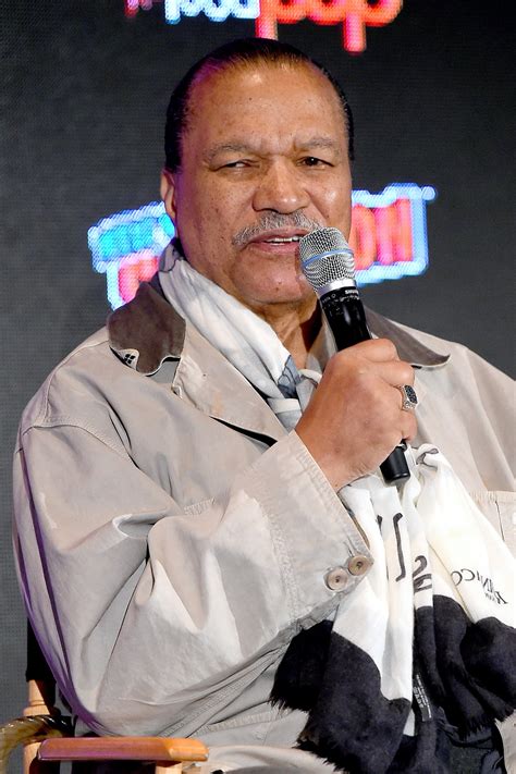 billy dee williams says pronoun use did not mean ‘gender fluid the