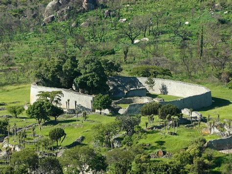 great zimbabwe ruins