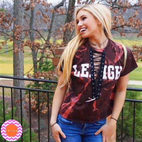 Pin By Thi Nguyen On Tailgate Clothes College Tailgate Outfit