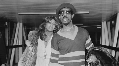 Inside Tina And Ike Turner S Troubled Marriage
