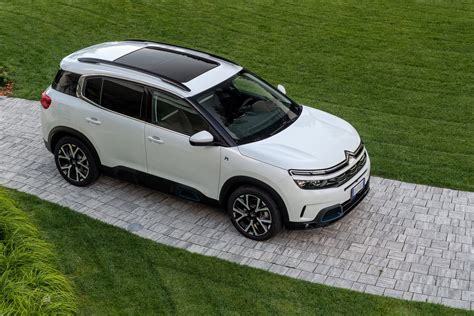 suv  aircross hybrid primo modello ibrido ricaricabile  citroen  comfort ai massimi livelli