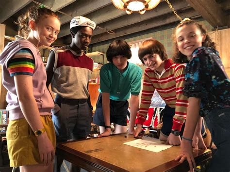 37 stranger things season 3 behind the scenes pictures that ll make