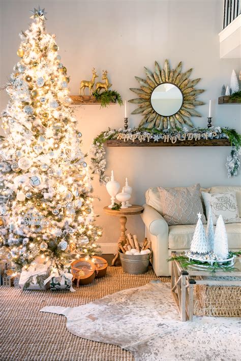 neutral christmas tips  decorating  silver  gold christmas tree