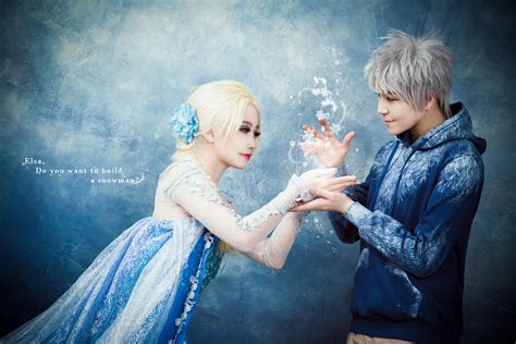fans help jack frost and queen elsa find magical frosty