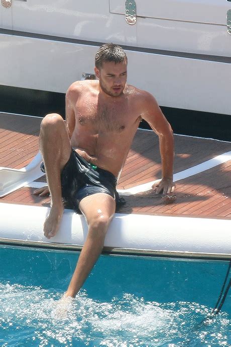 liam payne totally nude porn male celebrities