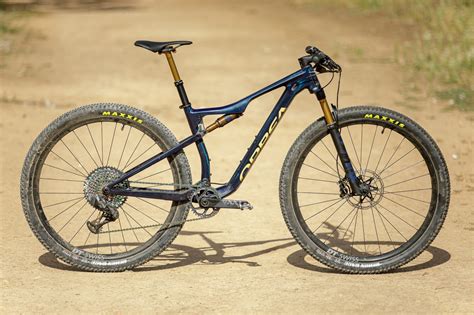 lightest full suspension frame