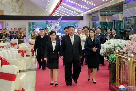 kim jong un is putting the spotlight on his daughter again bringing
