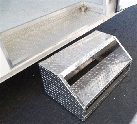 trailer door steps aluminum pit products