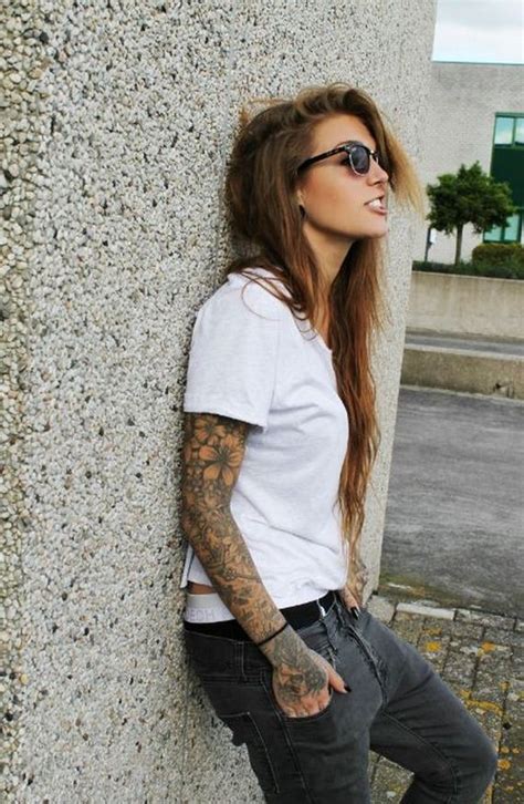 women with tattoos that rock barnorama