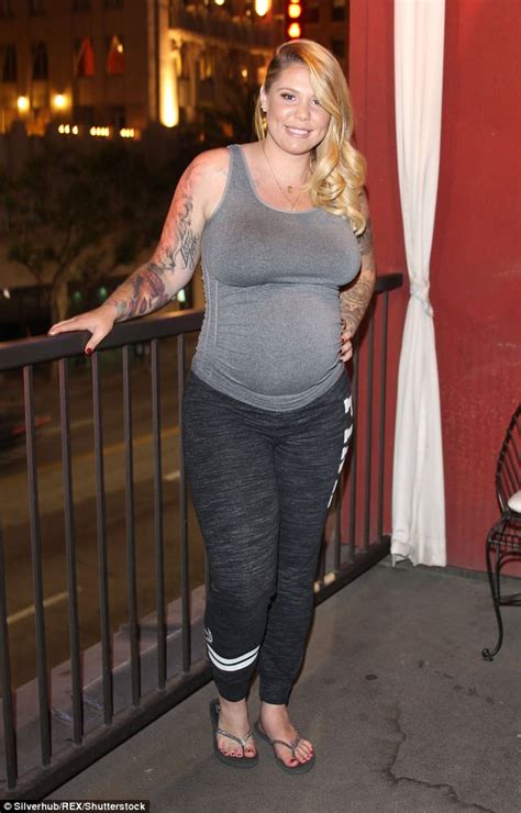 Pregnant Kailyn Lowry Relaxes With Amber Portwood