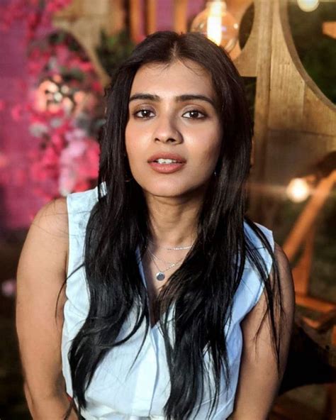 hebah patel hd pics photogallery page 1