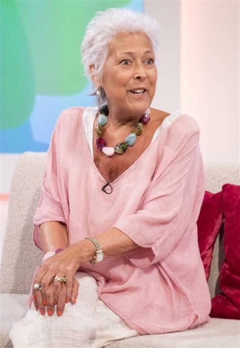 lynda bellingham dead actress and presenter dies in her husband s arms