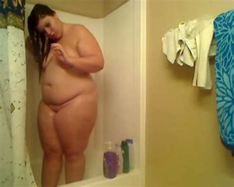 Jaw Dropping Chubby Slut With A Big Charming Booty Is Showering On Cam