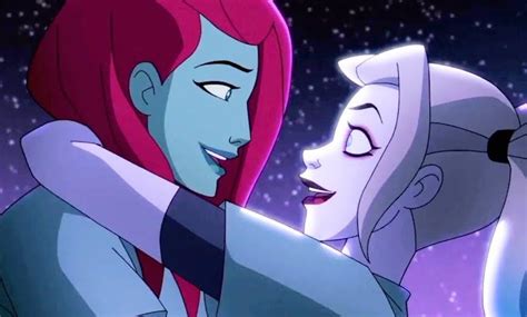 Harley Quinn And Poison Ivy S First Canon Kiss Was Edited By Dc Comics